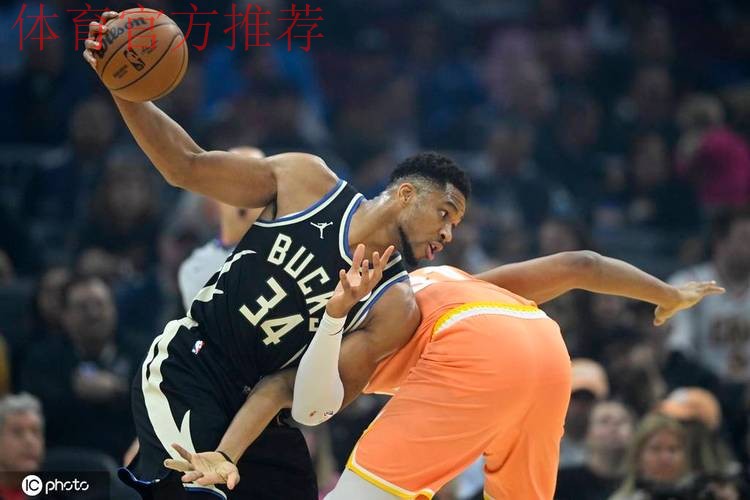 字母哥伤退米切尔37+5+7 梅里尔20分骑士力克雄鹿