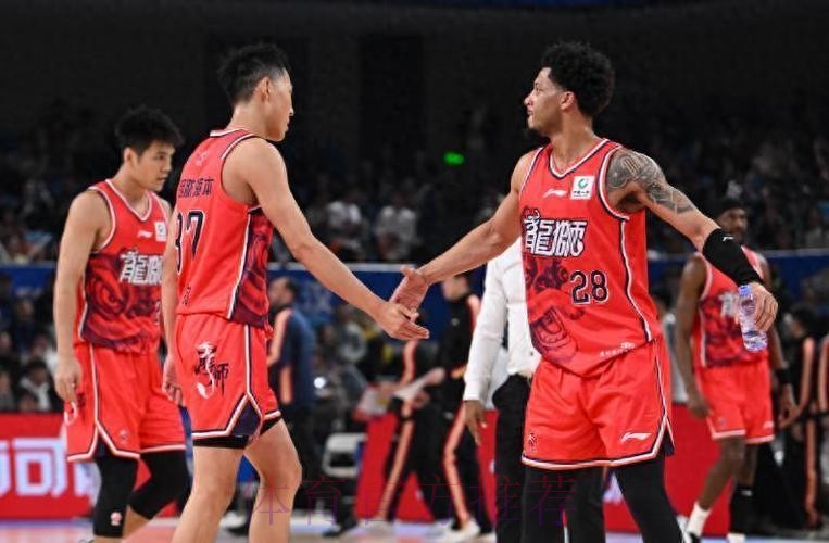 打脸杜锋!盖帽联盟第1,洋帅质问CBA:他为何不是最佳防守队员? 打脸杜锋!盖帽联盟第1,洋帅质问CBA:他为何不是最佳防守队员?