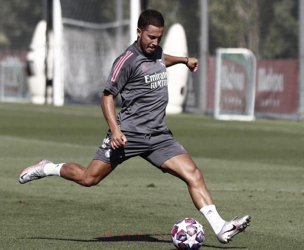 阿扎尔至少再休战三周 预计11月回归 阿扎尔至少再休战三周 预计11月回归